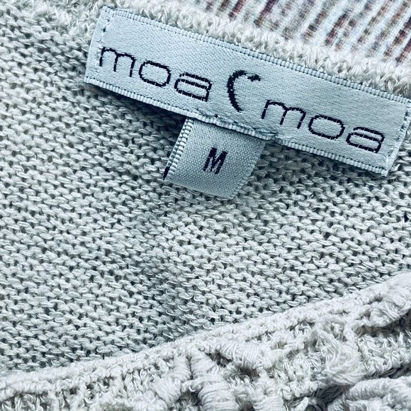 Moa Moa Split back blouse; ivory; sz M - Picture 3 of 5